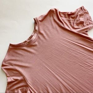 Banana Republic Women’s Pink Top Size Small